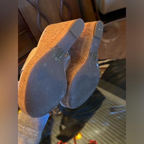 Aldo size 7 sandals - Picture 4 of 6